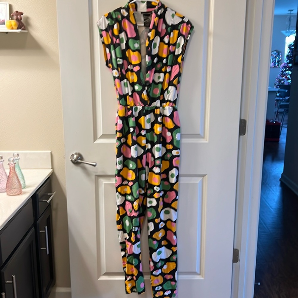 The magic suit Nooworks egg